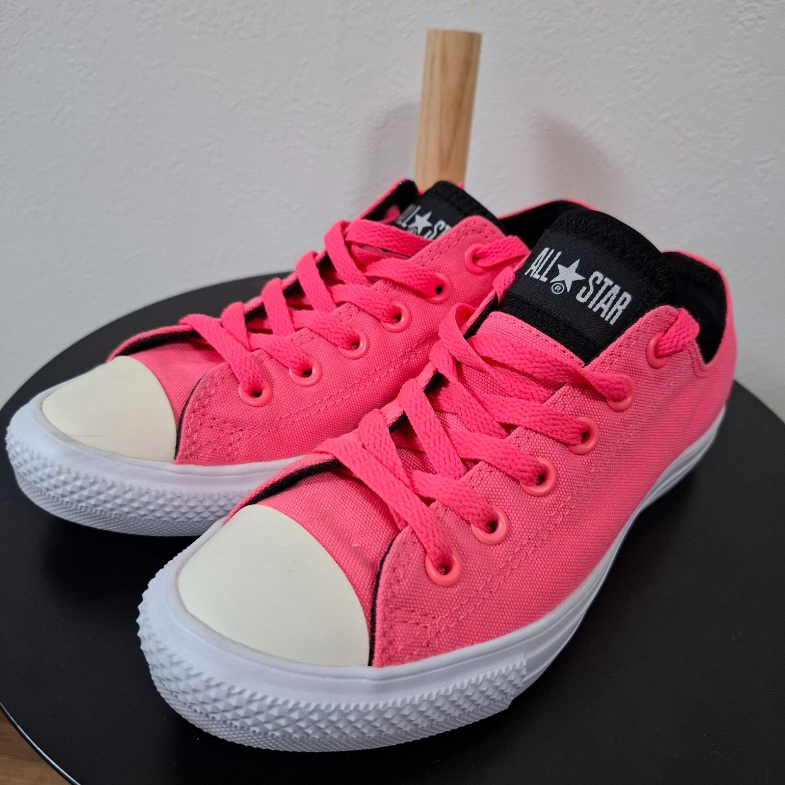 24㎝　限定　カラー　ピンク　CONVERSE　スニーカー　　レディース