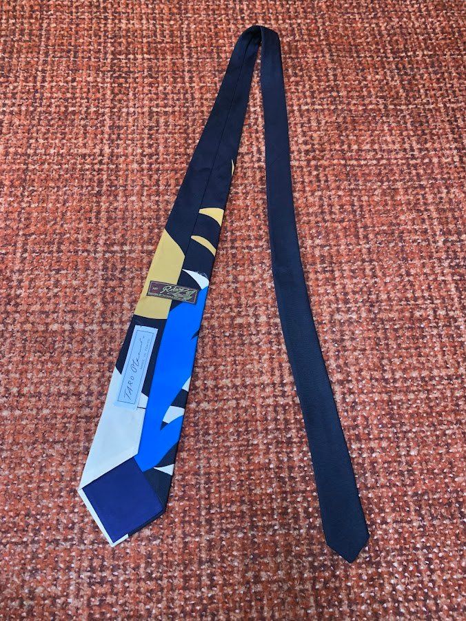 【新品未使用】岡本太郎　ネクタイ　シルク10 0% 岡本太郎 ネクタイ メンズ 芸術 アート デザイン okamoto TAROの