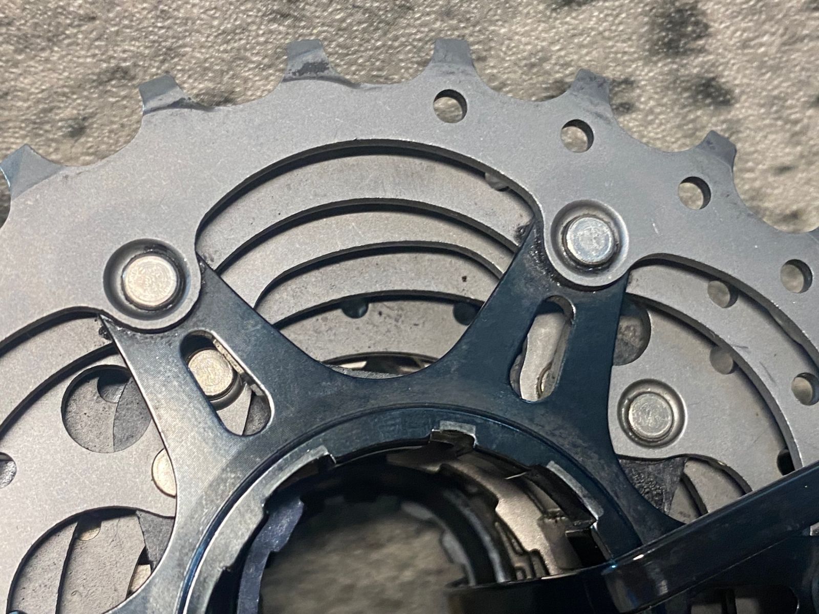 IZ345 シマノ SHIMANO デュラエース DURA-ACE CS-9000 スプロケット 11S 11-25T BRIGHTFACE_UK