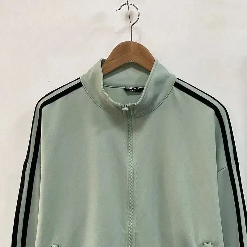 M |エクシミックス