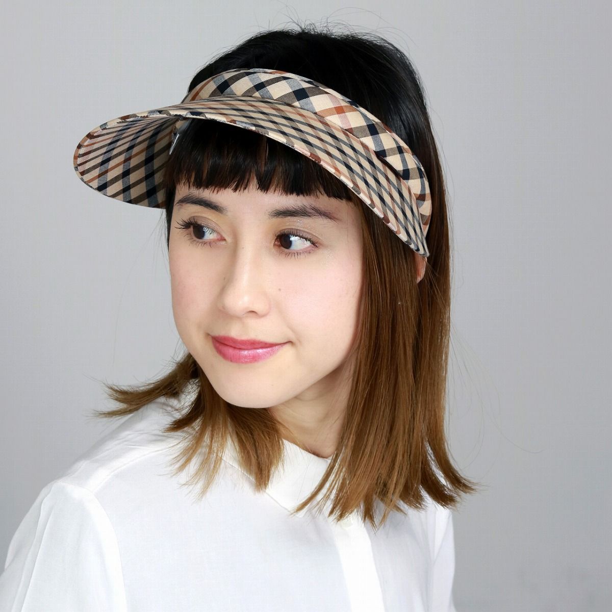 SHC スポーツウェア セット（トップス、スコート、サンバイザー） 赤