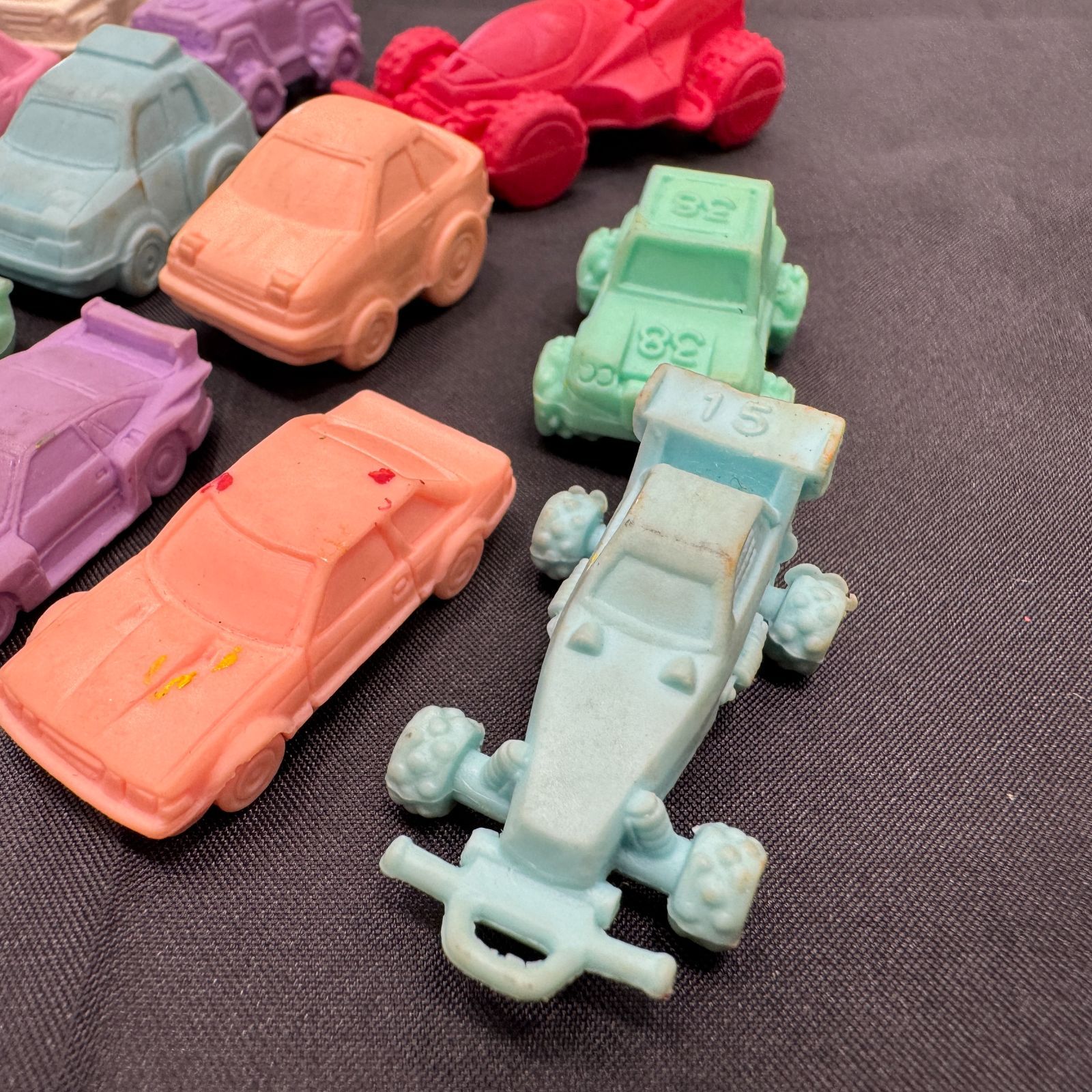 A【昭和レトロ】スーパーカー ミニカー 消しゴム フィギュア