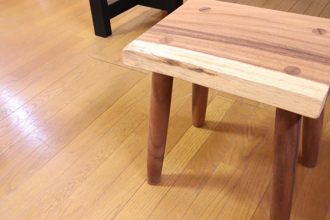 モンキーポッド スツール 一枚板 木製 チェア 管理1 モンキーポッド スツール 一枚板 木製 チェア 管理1 【公式通販】