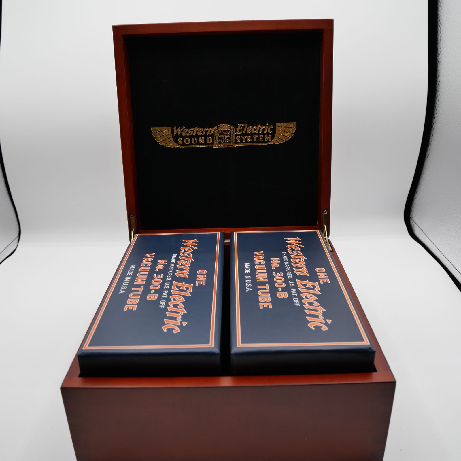 Western Electric 300-B 専用ケース付き Western Electric 300B ペア (2本) | 出力管 | シマムセン