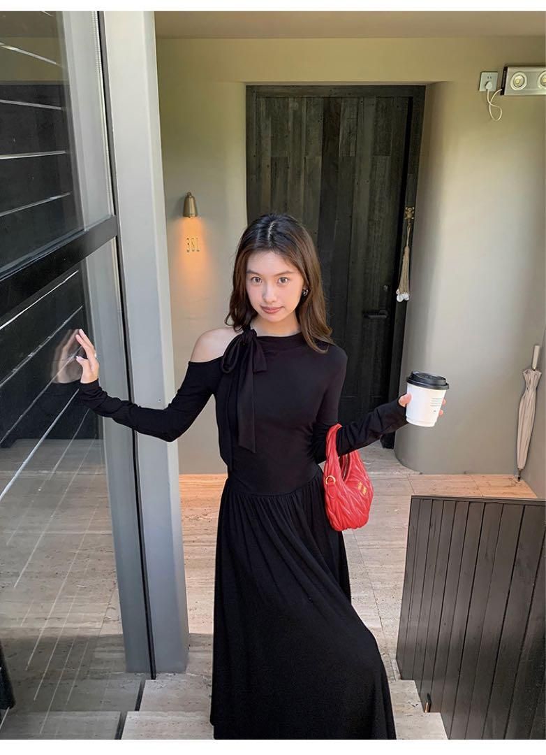 注目度抜群 春のワンショルダーロングニットドレス