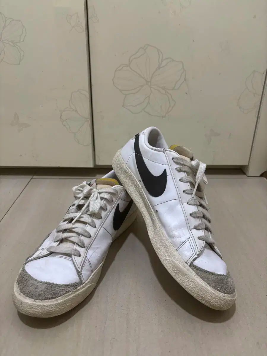 【雷市場（ポンジャン）商品韓国直送】 NIKE(ナイキ) ブレーザー ロー 77 285