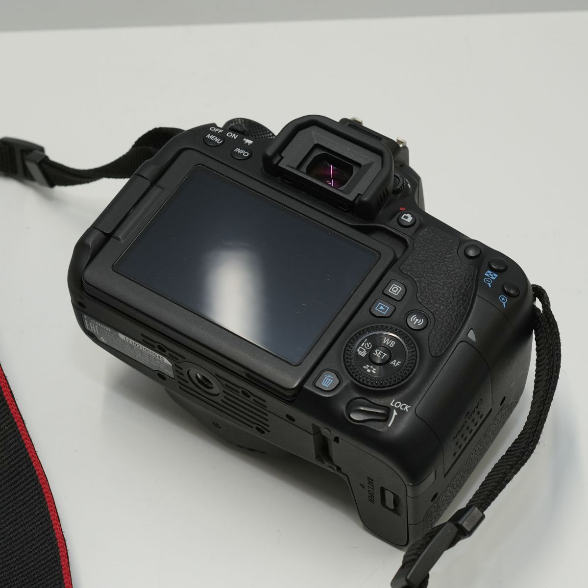 Canon EOS 9000D ボディ USED超美品 本体+バッテリー APS-C デジタル