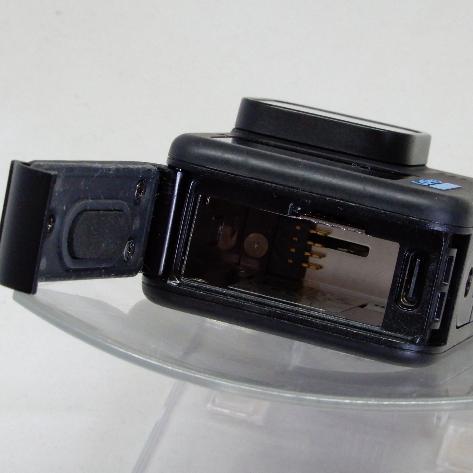 中古】【非常に良い】アズマ 10インチフルセグDVDプレーヤー