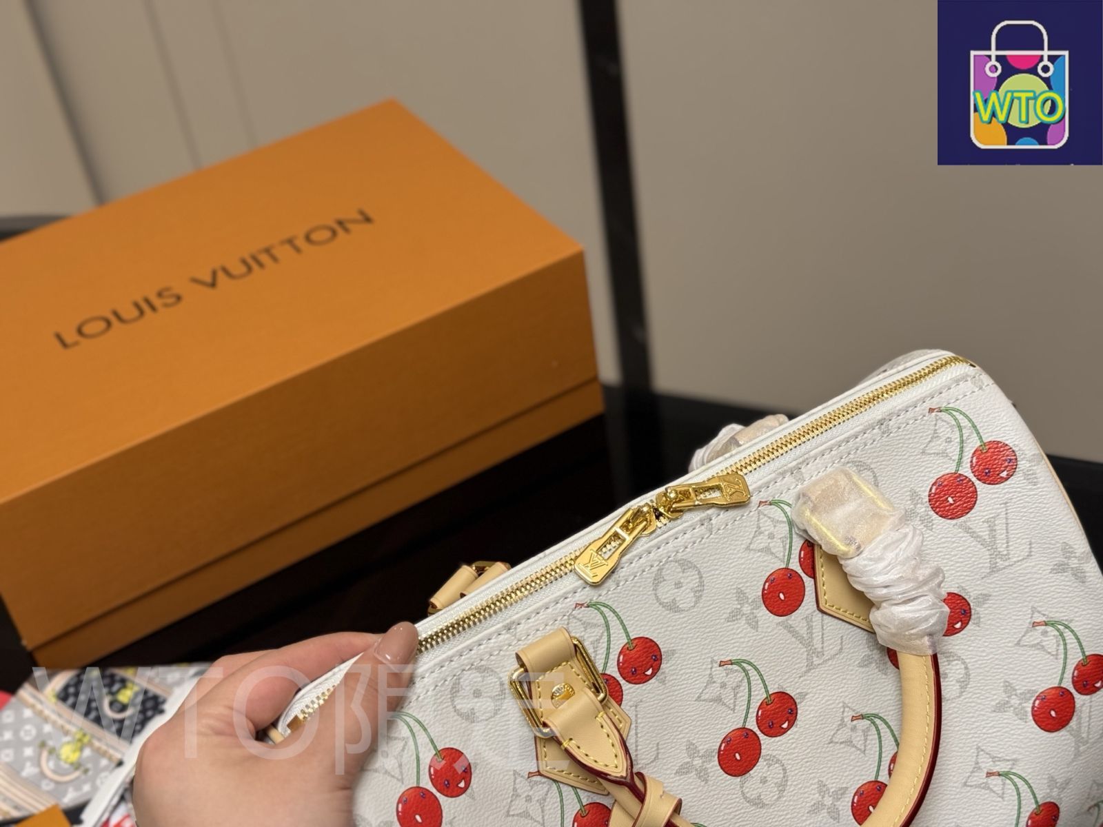 LOUIS VUITTON ルイヴィトン タイガ ヴィクトール バッグ ルイヴィトン タイガ ヴィクトール