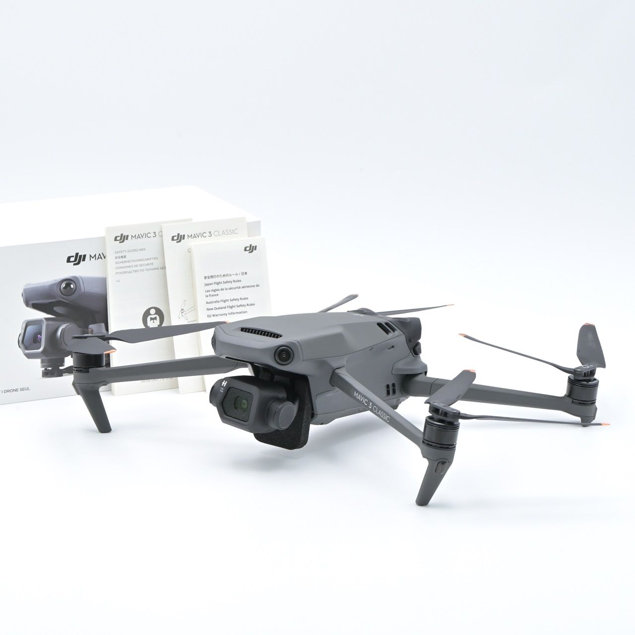 DJI ディージェーアイ Mavic 3 Classic ドローン 機体単体 4|3型CMOS Hasselbladカメラ搭載 ビデオカメラ