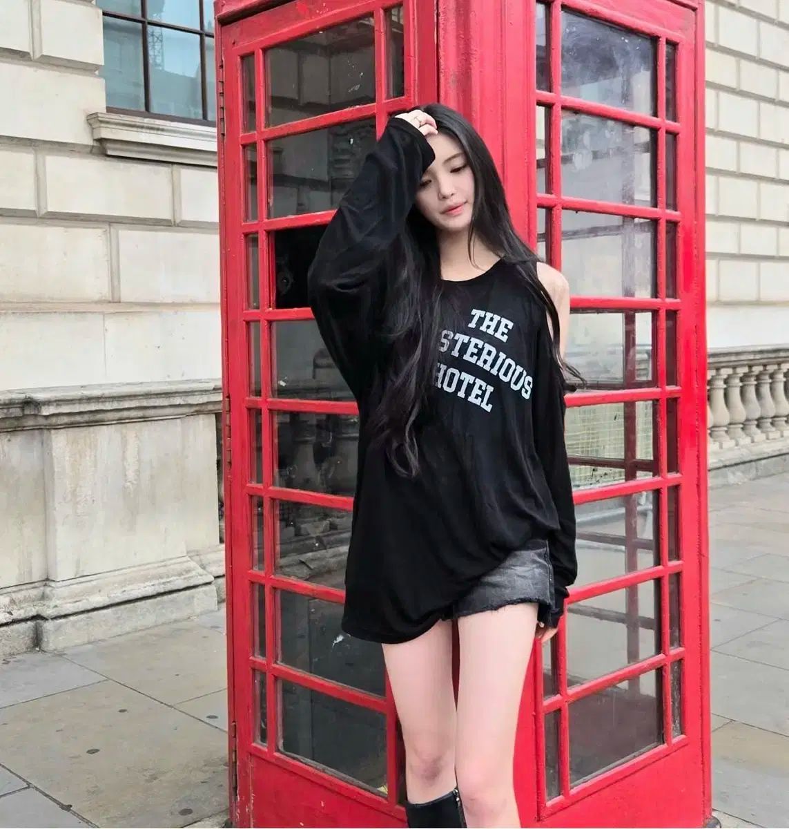 タグ ショルダー ホール スリーブ ブラック ミステリアスホテル THE MYSTERIOUS HOTEL
