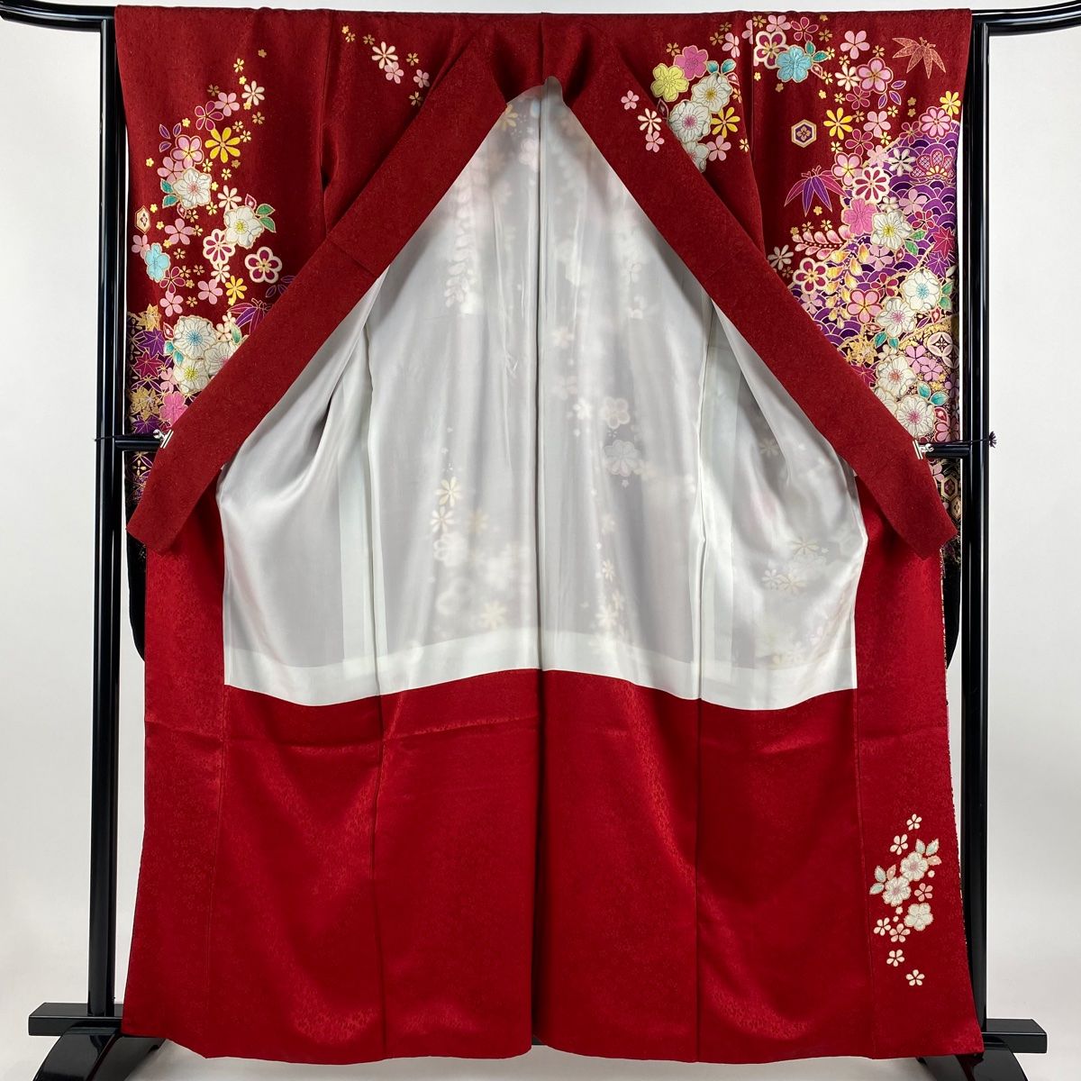 振袖 美品 名品 牡丹 草花 銀通し 金彩 赤 袷 楽天市場】【中古】 振袖 リサイクル 着物 正絹 成人式