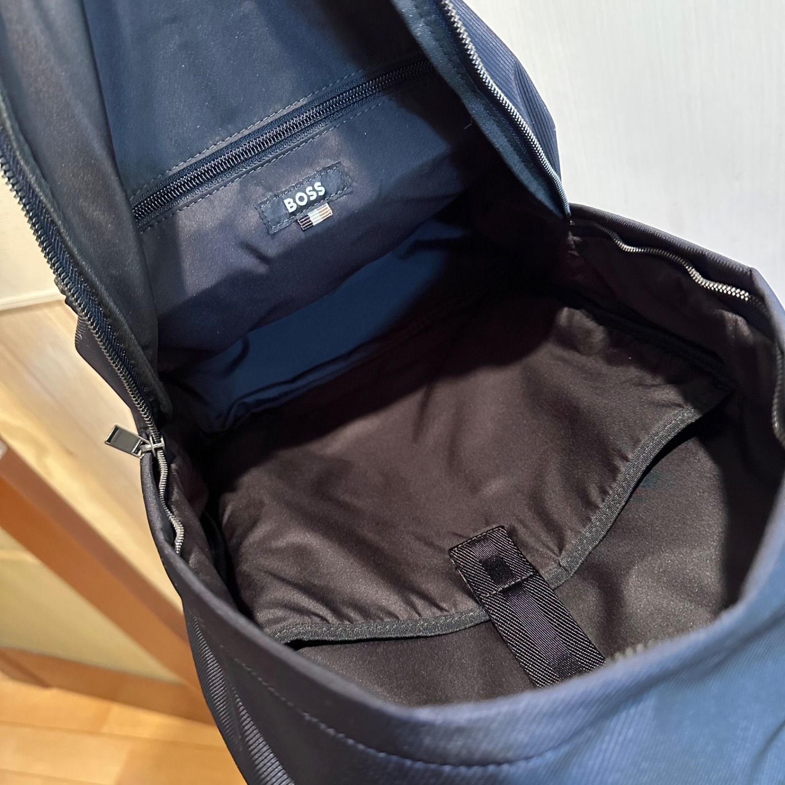 新品】ヒューゴボス デイパック 濃紺 海外限定モデル 大谷翔平