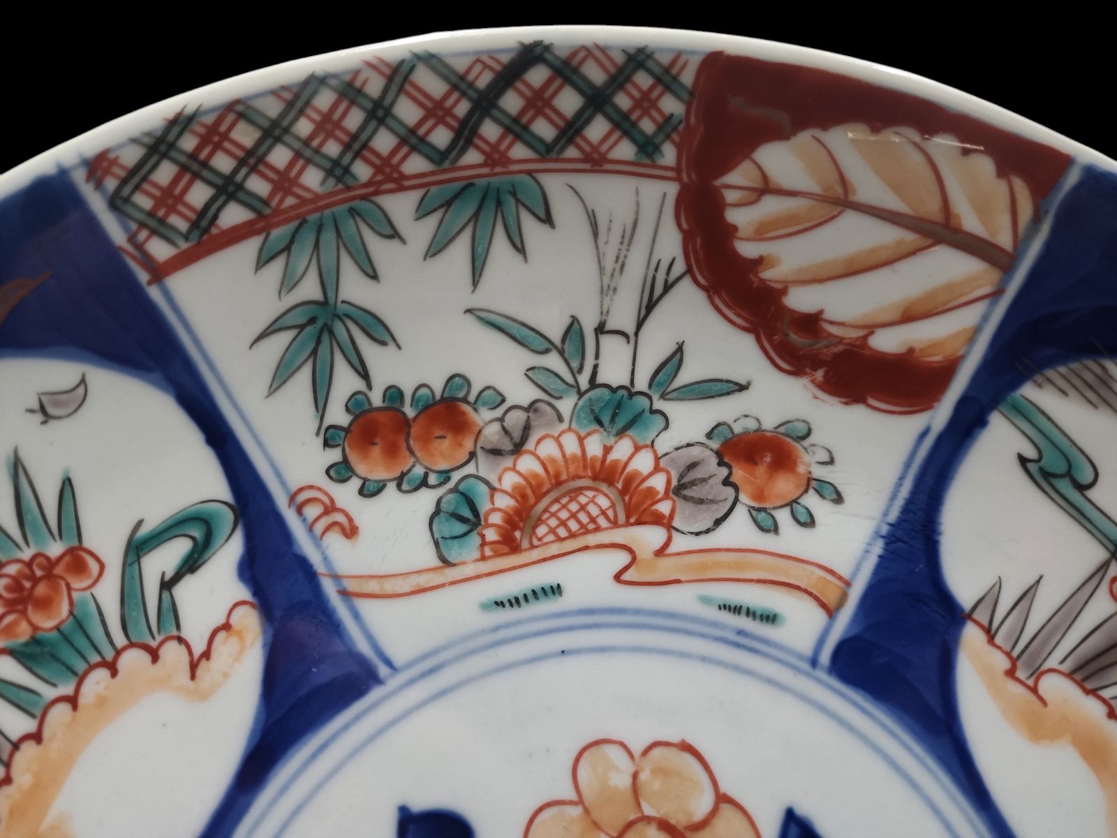 伊万里　色絵　大皿　明治時代　３２1 古伊万里 明治伊万里 色絵 大皿 飾皿 赤絵 和食器 有田焼 古道具