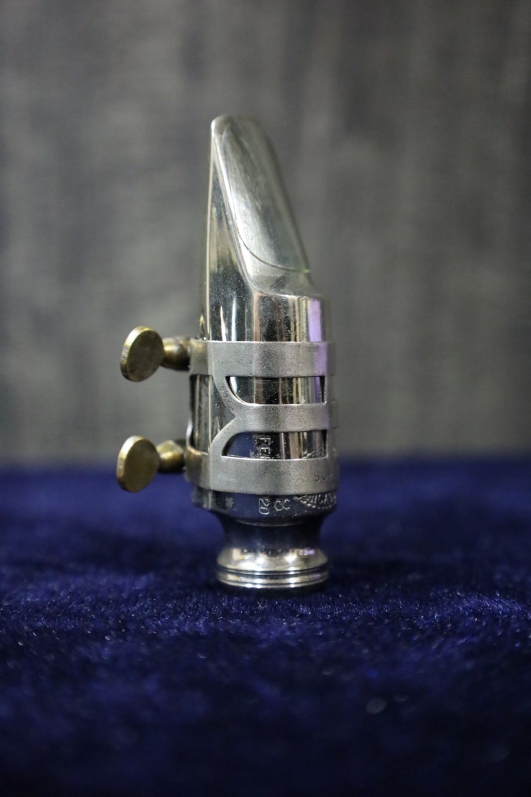 【PARIS】アルトサックス　マウスピース メタル　リガチャー　France PARIS】アルトサックス マウスピース メタル リガチャー France