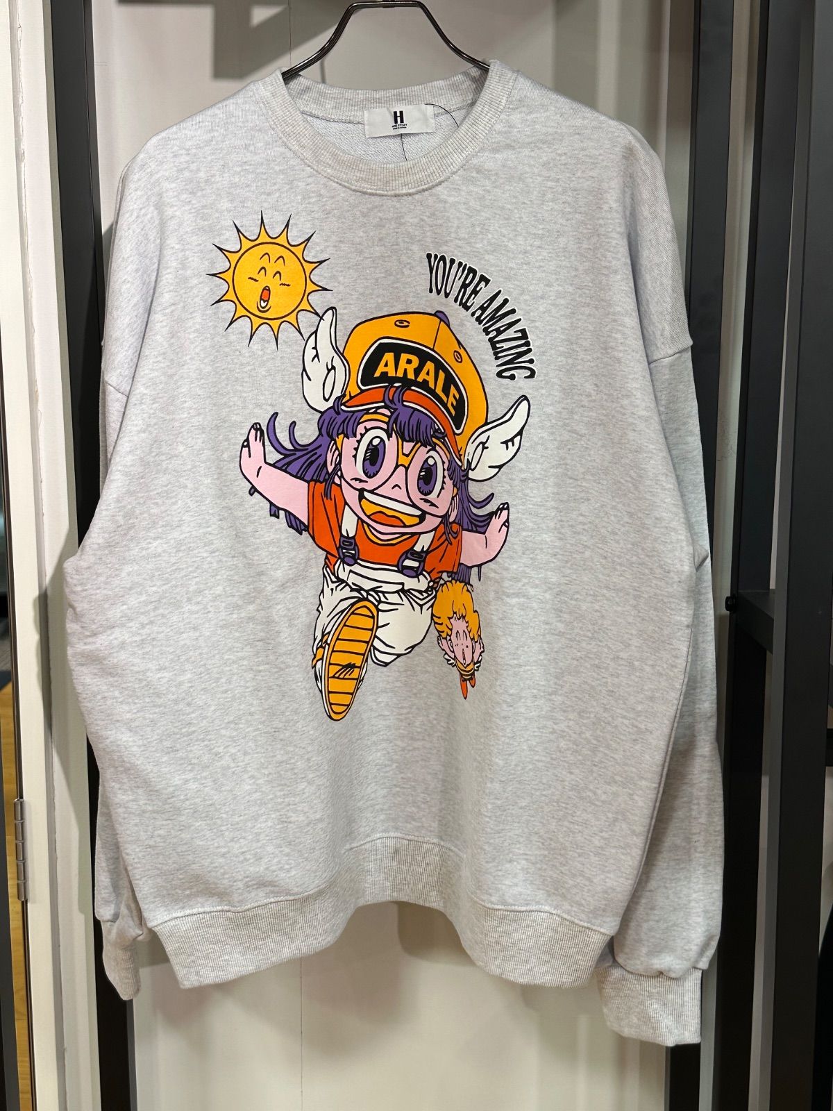アラレちゃん ライトグレー トレーナー