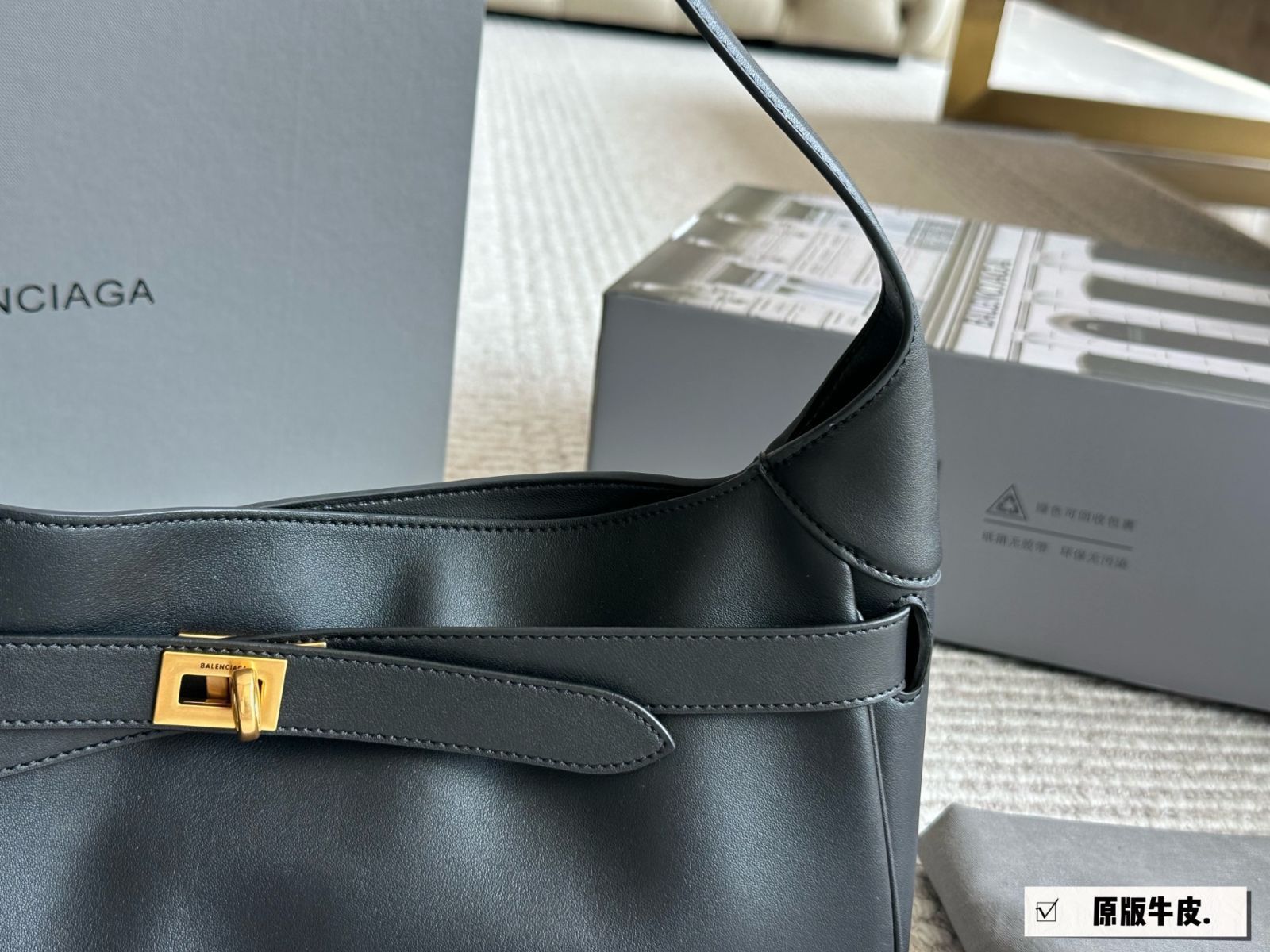 【関税＆送料込み】Balenciaga Locker Hobo M Shoulder Bag Balenciaga locker hobo basket Paris World Lock bag - AliExpress