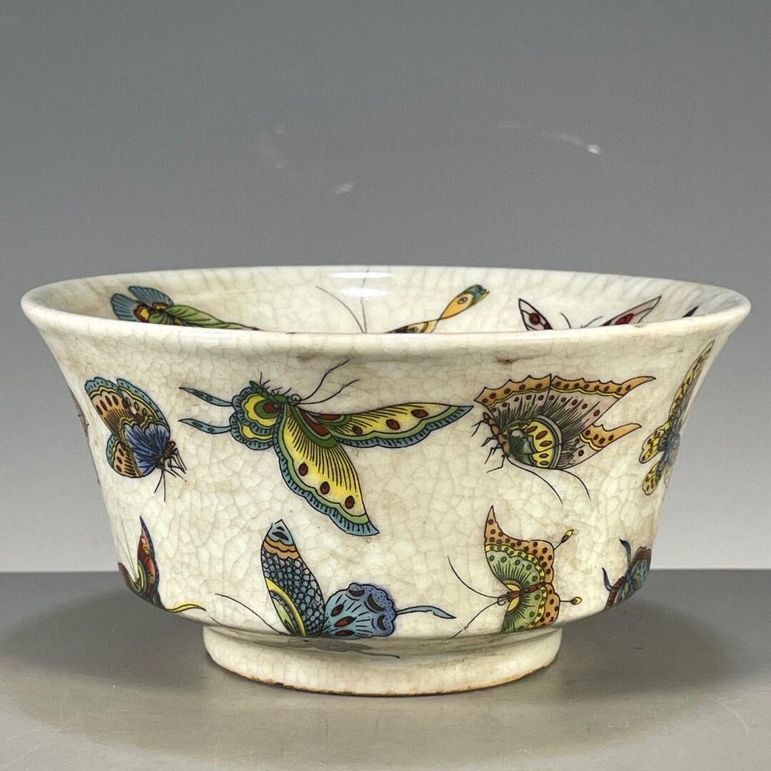 大清光緒年パステル蝶紋盤 景徳鎮 陶磁器 装飾品 工芸品 美術品 置物 清光緒パステル蝶紋湯飲み 景徳鎮 陶磁器 装飾品 工芸品 美術品