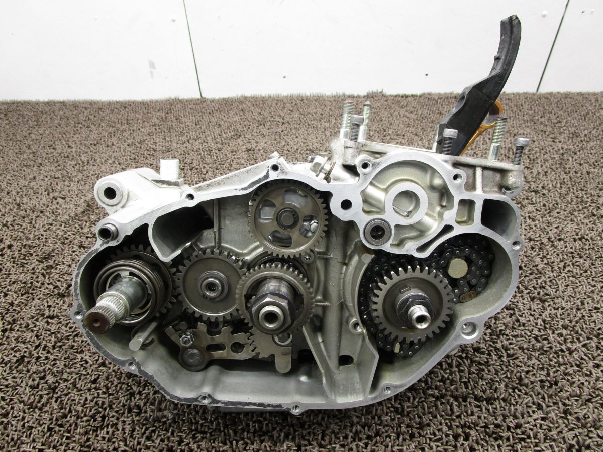 SR400 エンジン腰下 クランクケース シャフト □A1479 RH03J ヤマハ H329E 動画有 FI インジェクション