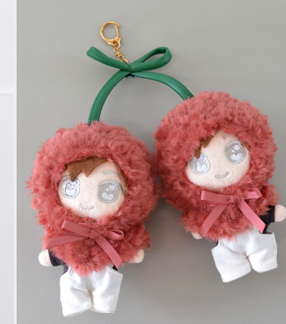 おでかけポンチョ おでかけぬいぐるみ キーホルダー 10cm 推しぬい 2色展開！さくらんぼ♡ ぬい服 着せ替え ポンチョ