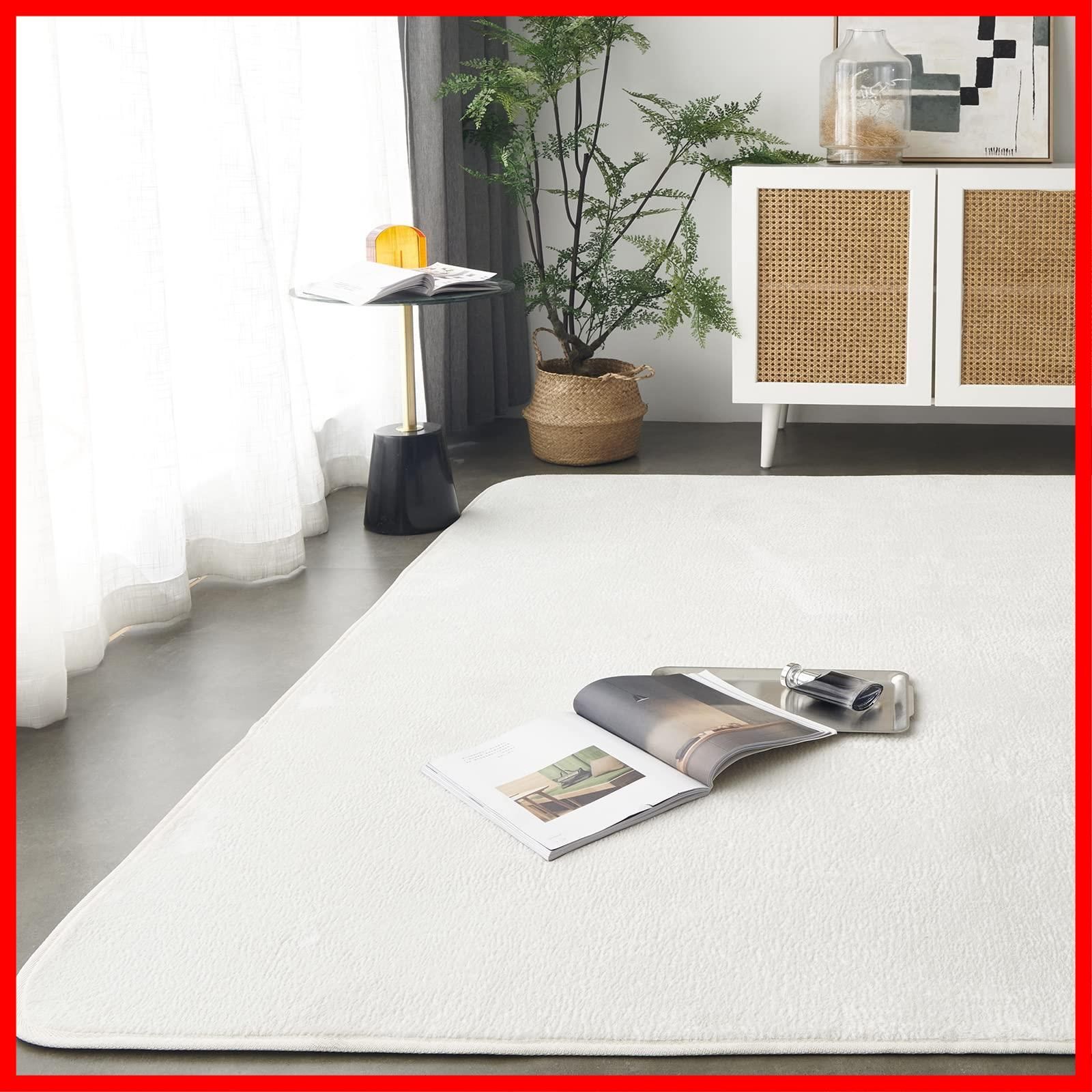 商品 約3畳 絨毯 200×250cm 防ダニ 洗える 抗菌 防臭 ラグマット滑り止め付 オールシーズン快適に使用 床暖房 ラグ ホットカーペット対応 ふわふわ肌触り カーペット フランネルラグ 無地 Keusnix ホワイト