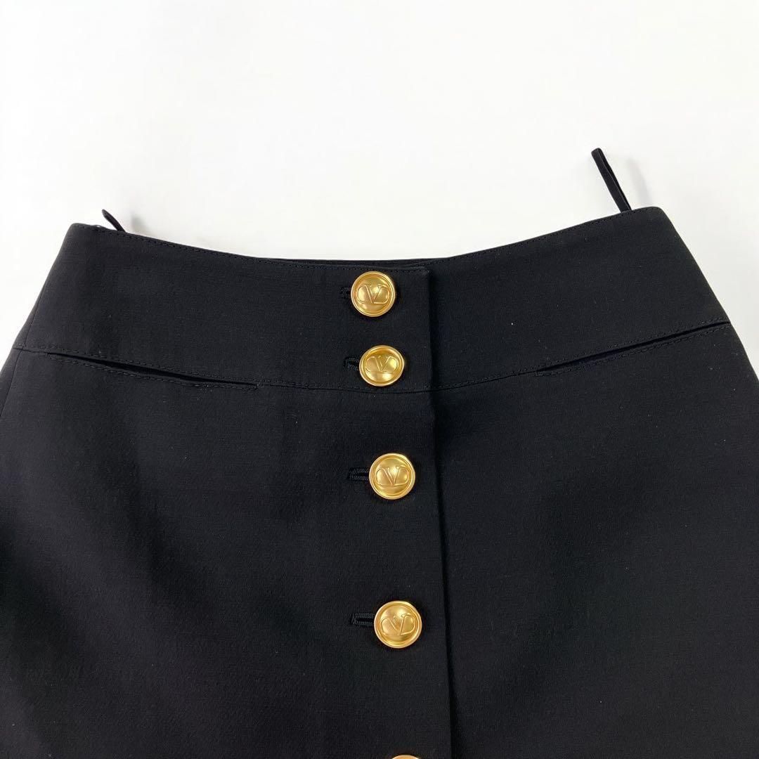 ヴァレンティノ ゴールドボタン