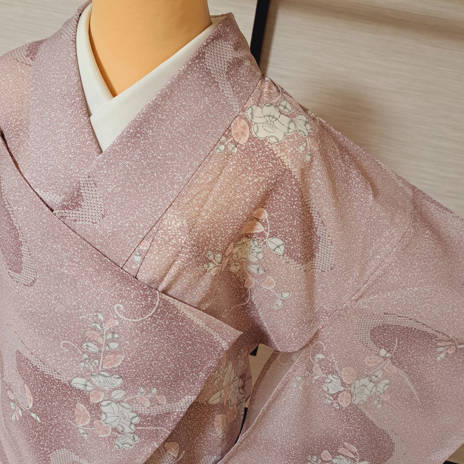 ユ18洗える夏着物　絽　単衣　小紋　辻ヶ花　正絹　美品 夏着物 絽 洗える小紋 くすみカラーに辻が花風柄 化繊 ほ18S07a