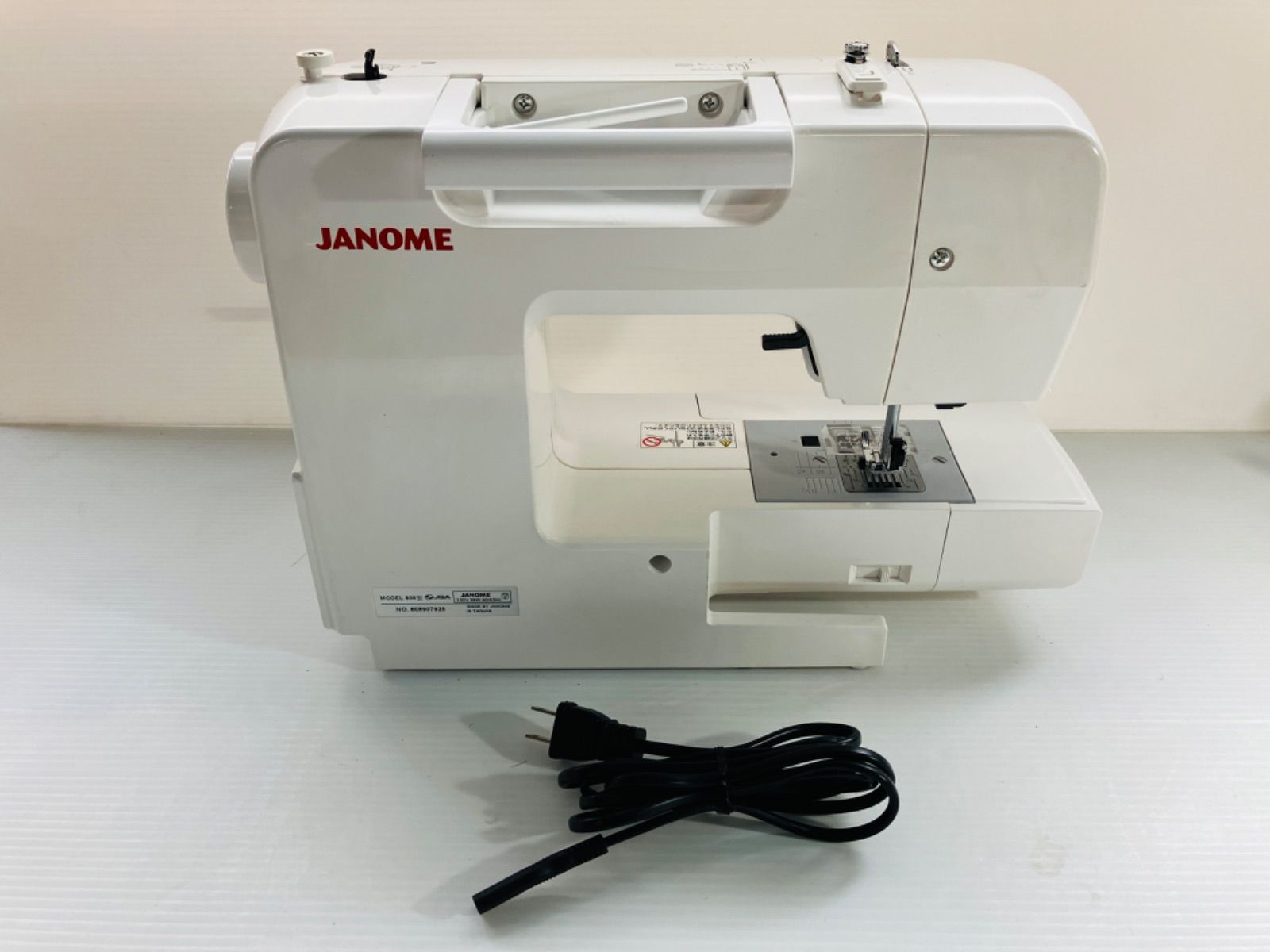 ☆ 最終お値下げ 今だけ価格 希少 美品 JANOME ジャノメ コンピュータミシン JN-51 電子ミシン 色々な パターン 裁縫  ※ジャンク品(通電・破損有り) 本体のみ 現状品 5.75kg ☆ - メルカリ