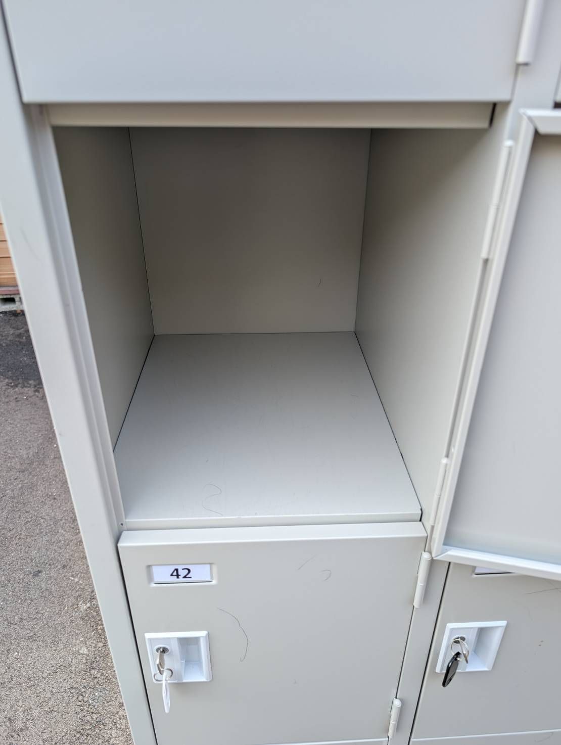 姫路引取 スチールロッカー 3列5段 鍵付き 15人用 W90cm×D38cm×H180cm 2509 MARWIL-DEMENAGEMENTS_CH