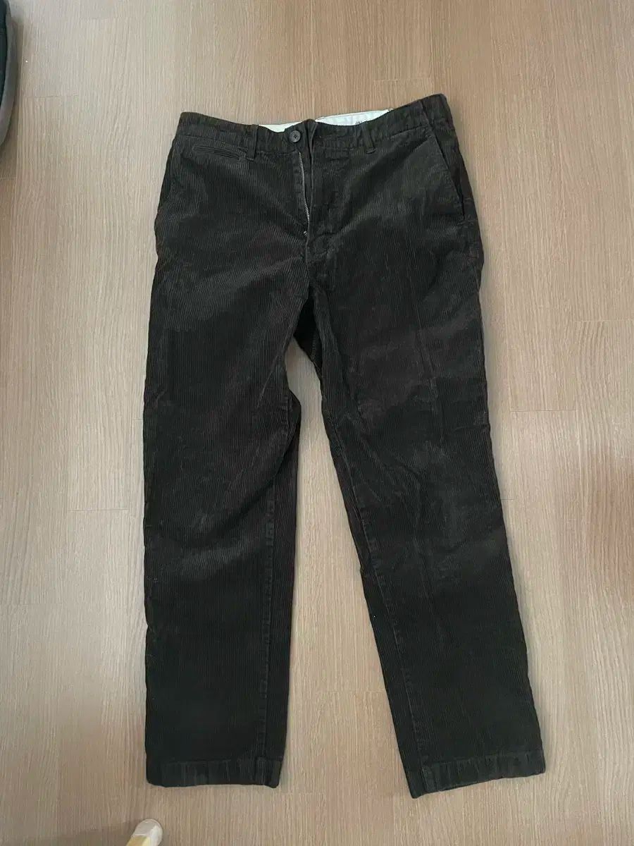 【雷市場（ポンジャン）商品韓国直送】 UNIQLO(ユニクロ) jwa コーデュロイ 茶色 32 サイズ