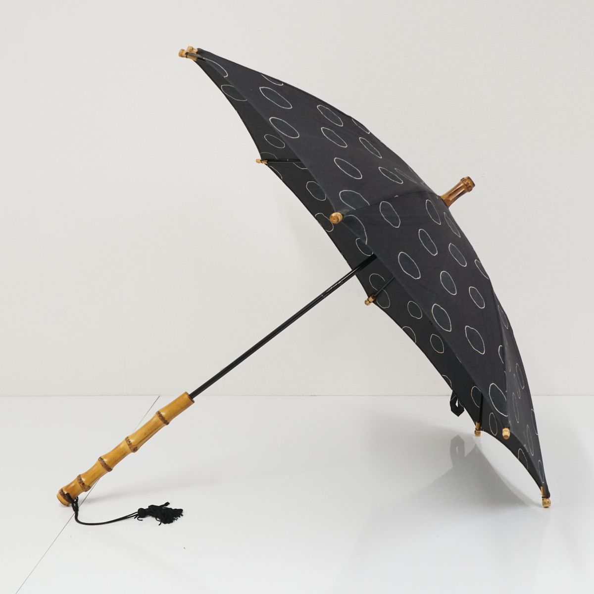 【新品・未使用】傳 tutaee(ツタエ)　ツタエノヒガサ　折り畳み日傘 傳 tutaee - ツタエノヒガサ ウサギノタスキ - 折り畳み日傘