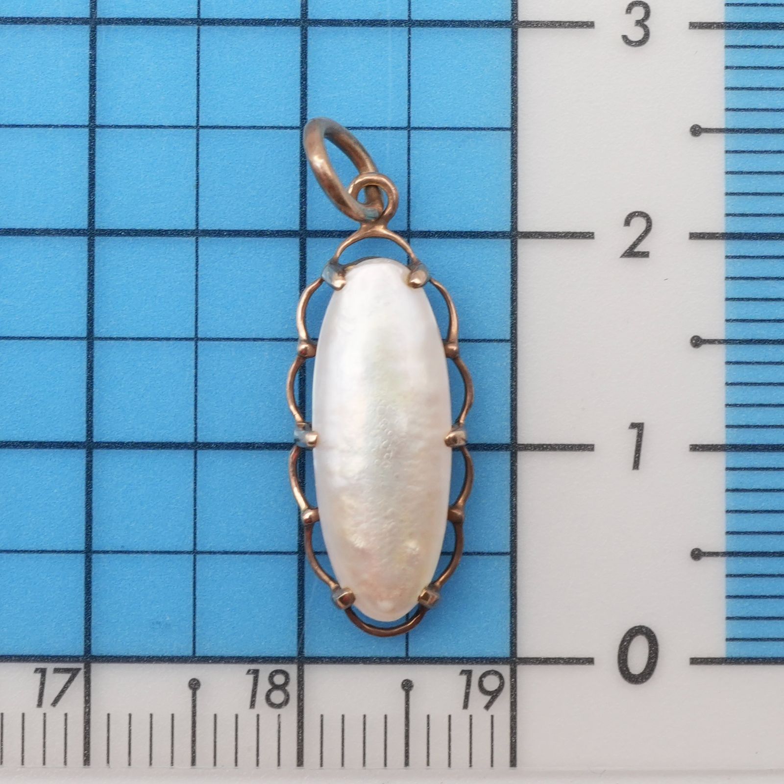 ■■agete 美品♡白蝶貝のペンダントチャーム!! 専用】agete アガット k10 白蝶貝 ネックレスチャーム - メルカリ