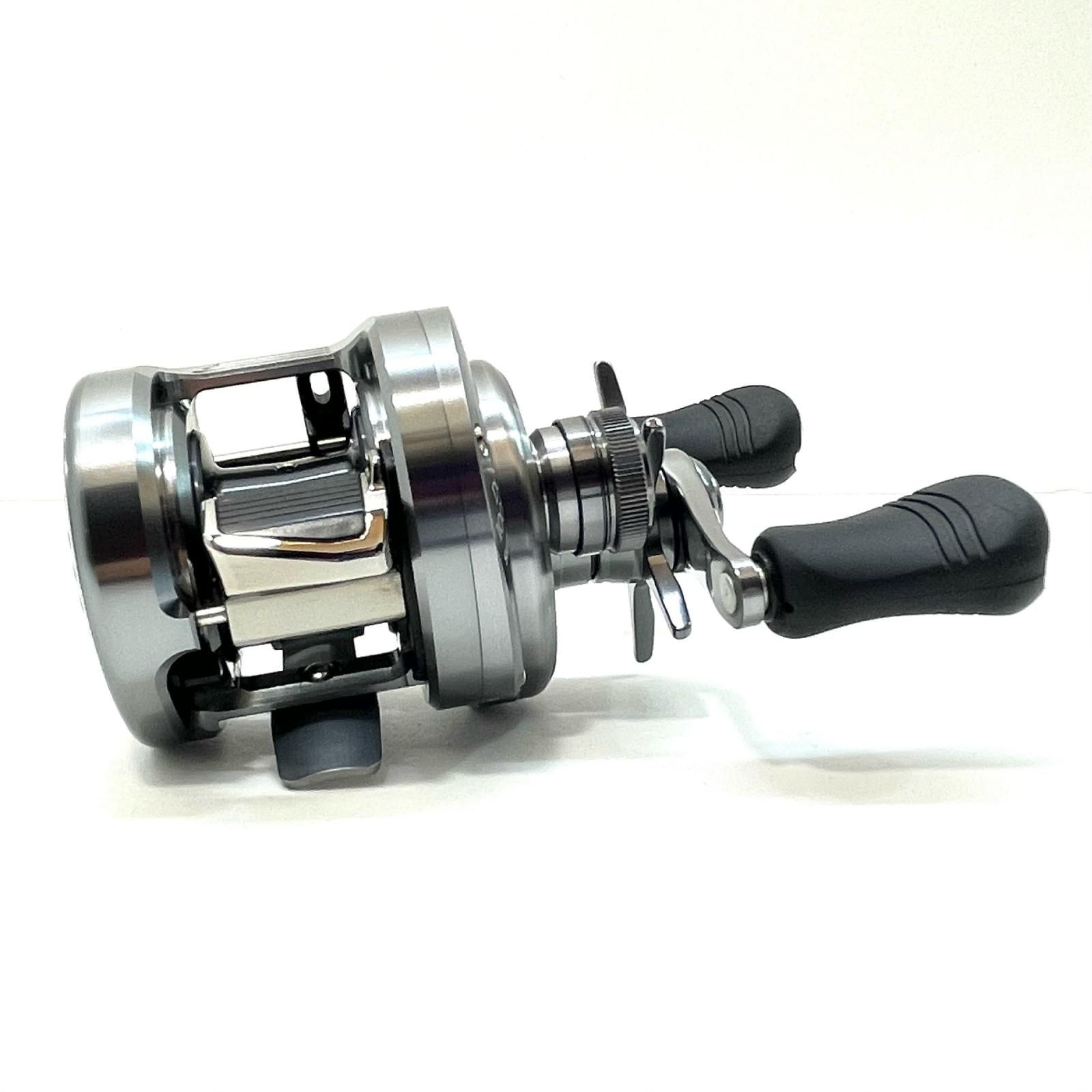 ベイトリール 右ハンドル