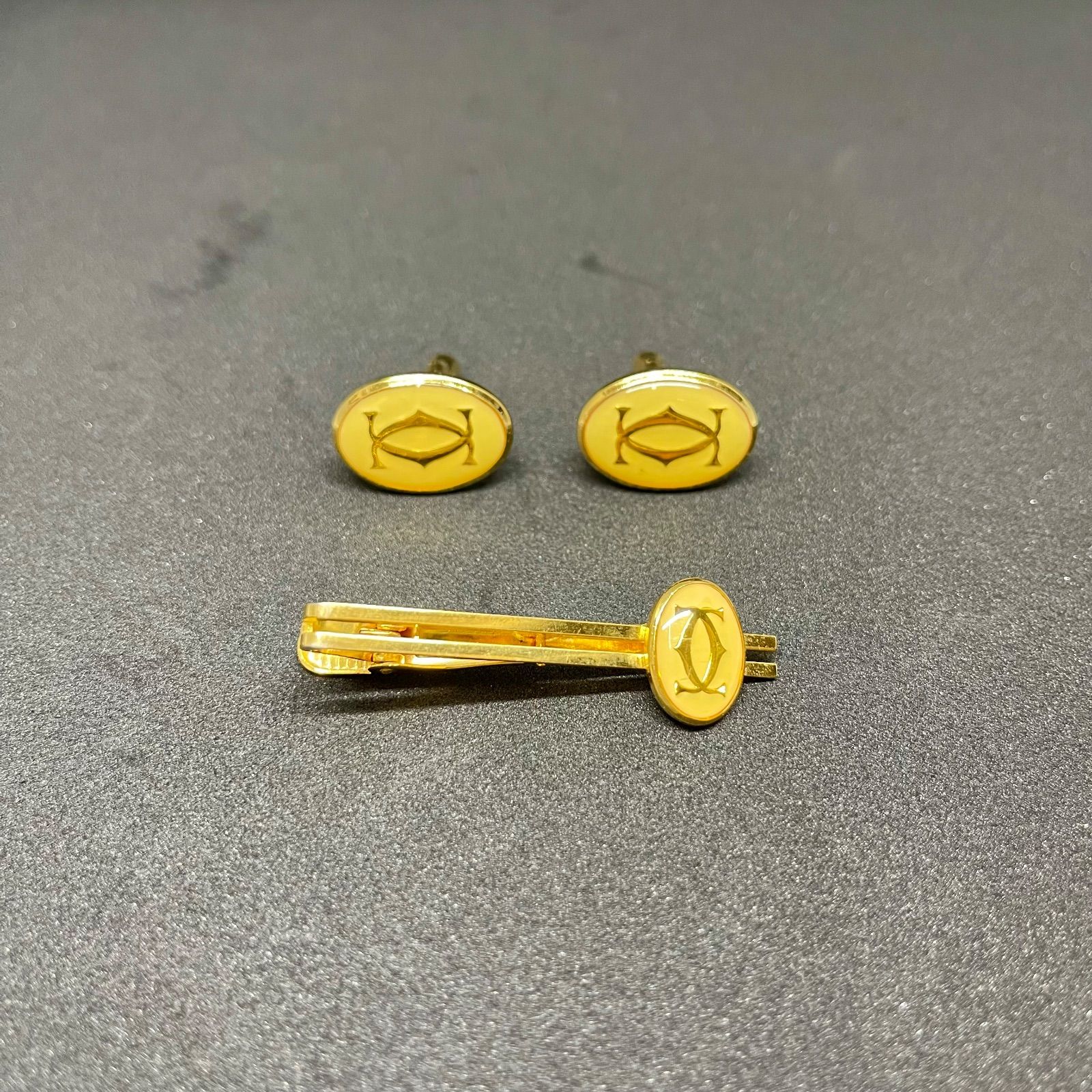 Cartier カルティエ ネクタイピン 2Cロゴ ブラック×ゴールド メンズ