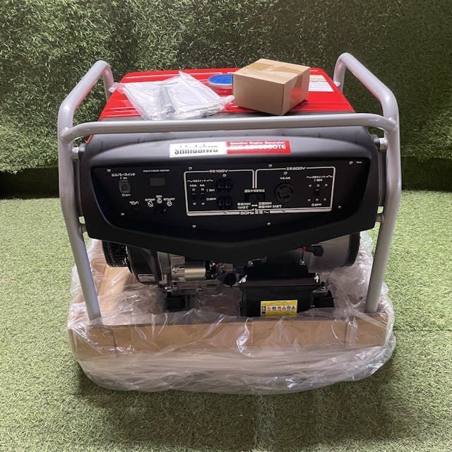 西濃運輸営業所受け取り 新ダイワ shindaiwa エンジン三相発電機 EGY6000TE-A 発電定格電圧 V 三相200 単相100 発電機