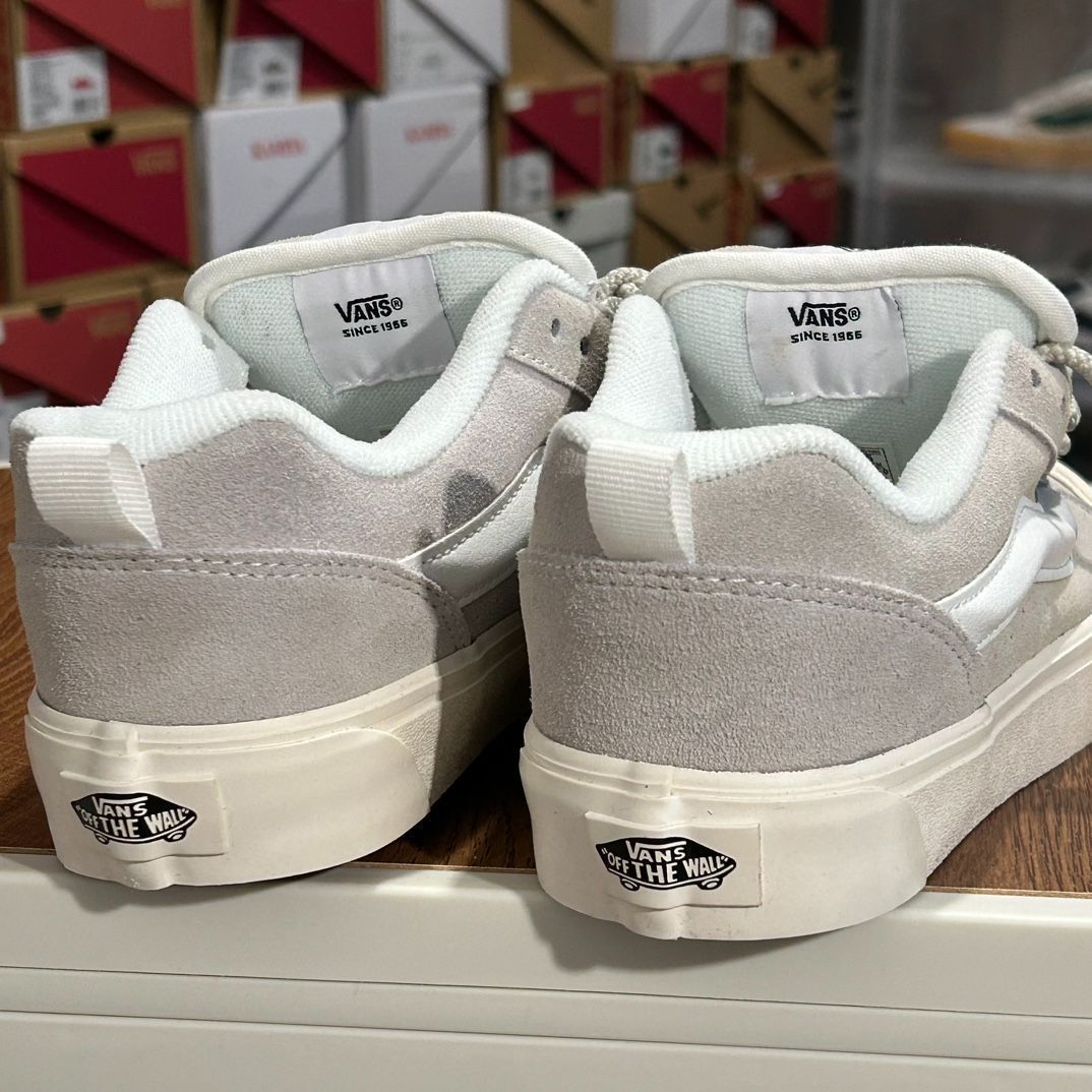今日 Vans Knu Skool スキッド防止 ショックアブソーブ ローカット スケートシューズ 男女兼用 麻紐柄 グレー - ホワイト 送料無料 在庫 の な価格です STEELWINDOWSANDDOORS_COM