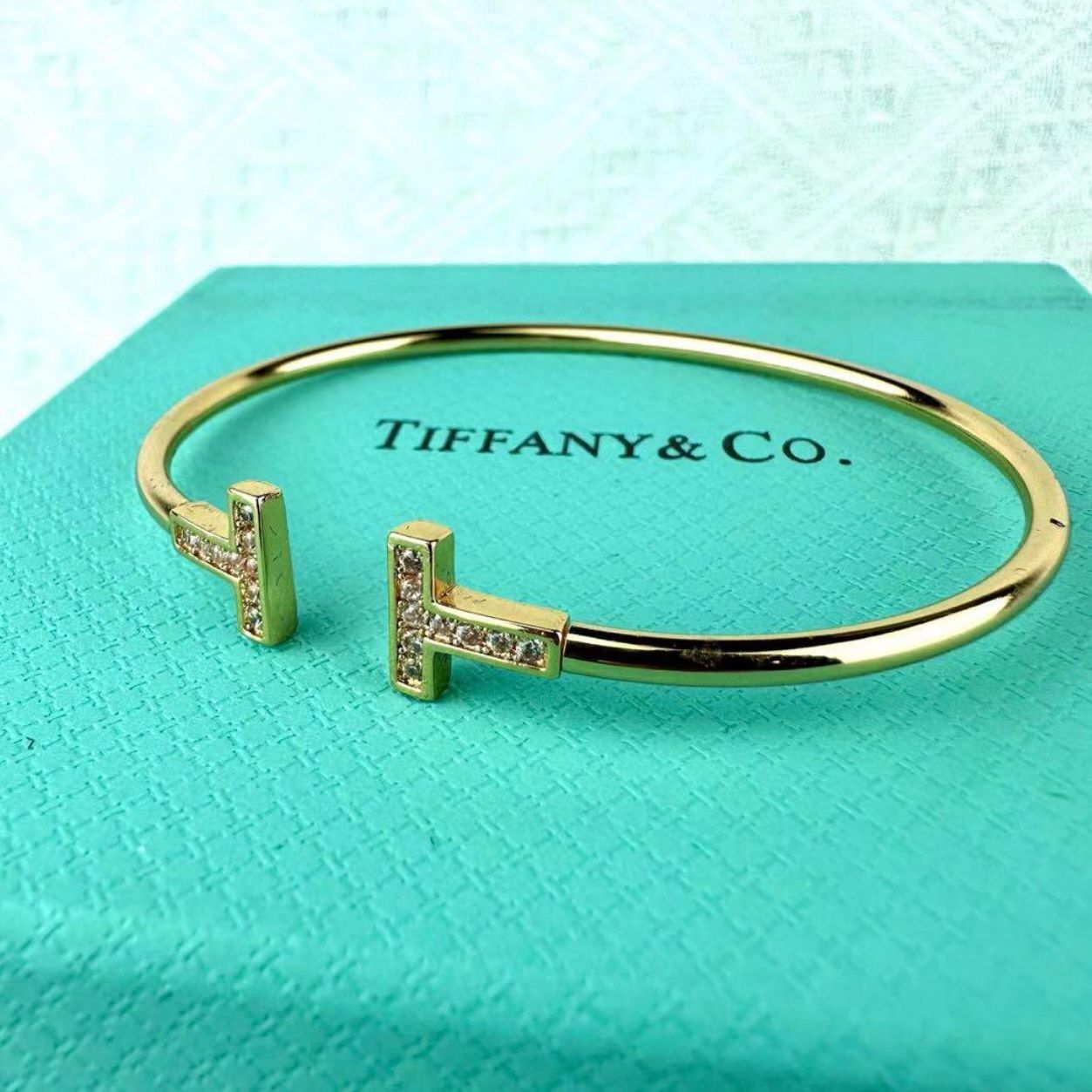 希少 Tiffany ティファニー Tワイヤ ブレスレット - メルカリ