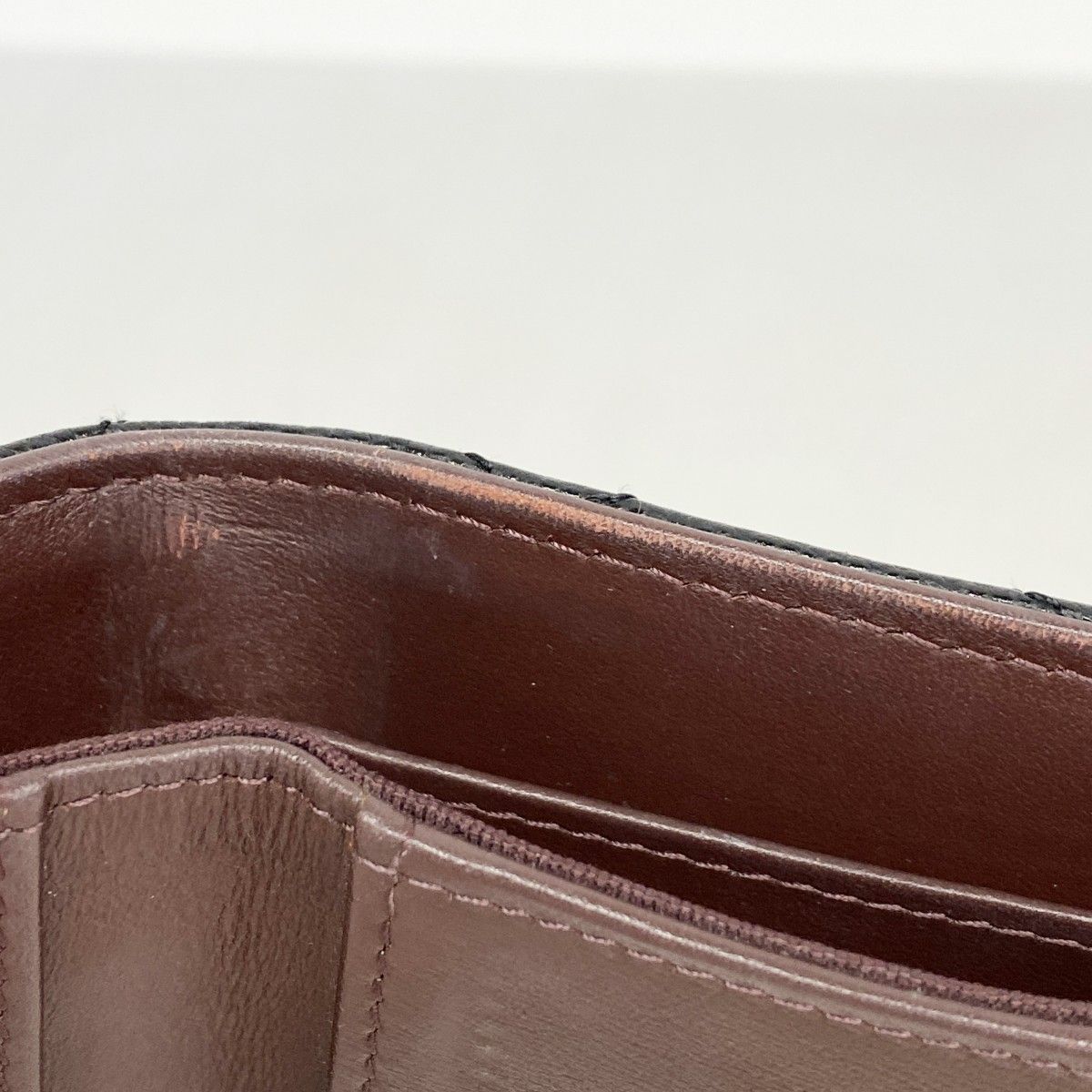 5ge6426-h】シャネル 三つ折り財布 マトラッセ キャビアスキン  