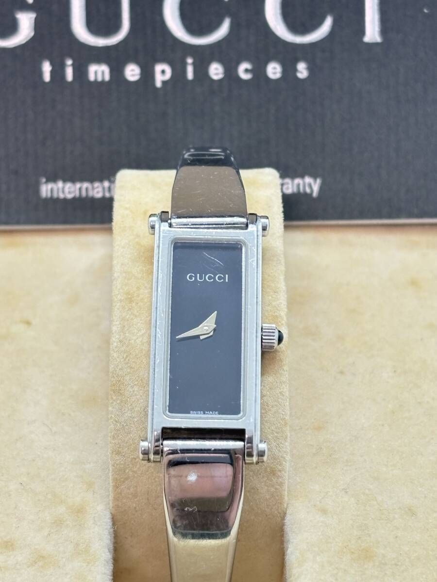 【稼働】 箱付き 美品 GUCCI 腕時計 1500L ブラック文字盤 シルバー 58 稼働 GUCCI 箱付き レディース 時計 シルバー 2305L ブラック