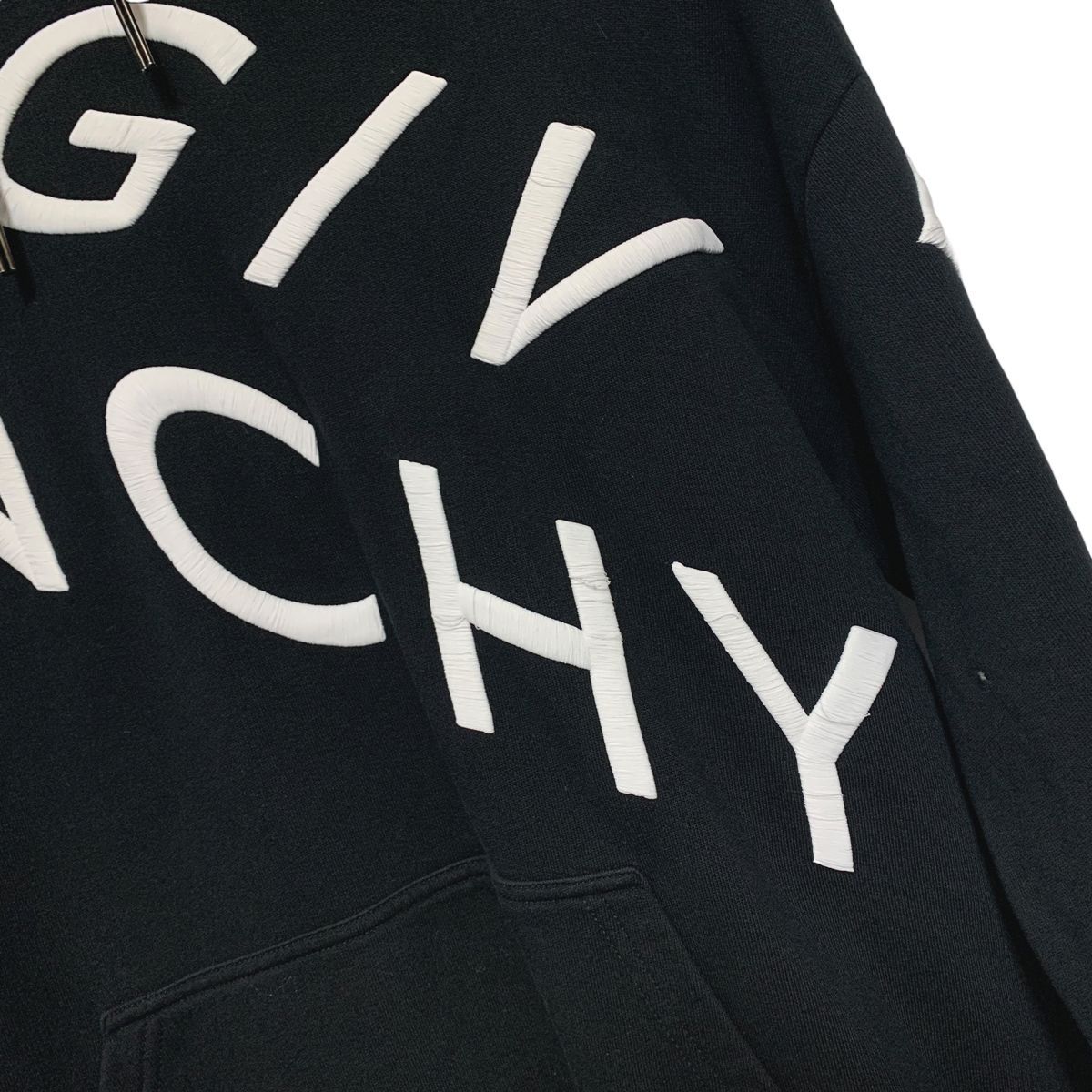 GIVENCHY(ジバンシィ) ロゴオーバーサイズパーカーBMJOC93Y69