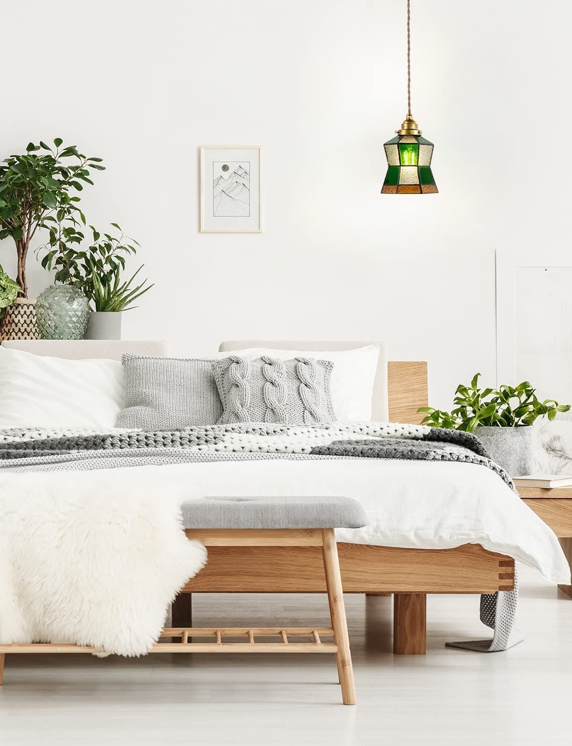 かわいいダイニング 食卓 おしゃれ 飾りランプ レトロモダンライト 北欧 カフェーカウンタ-手作りガラス ランプシェード 天井照明 照明器具 LED対応 LED電球付属 E26口金 引掛けシーリングライト 真鍮と吊り下げ灯 ペンダントライトガラス