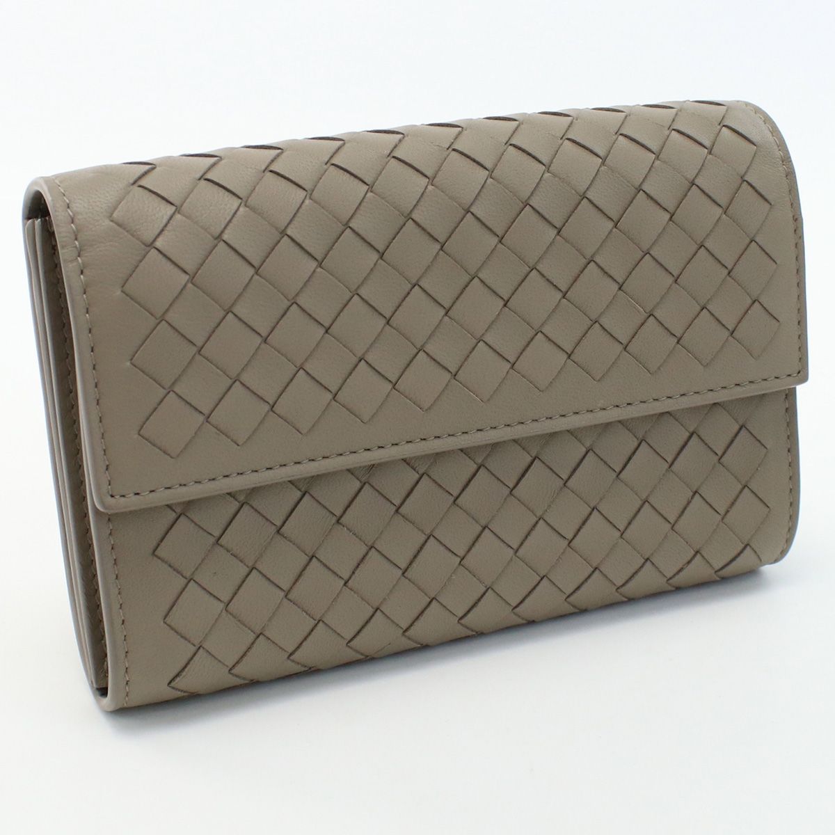 ランクS】BOTTEGAVENETA ボッテガヴェネタ ミディアムウォレット イントレチャート 513940 V001N 2304 二折財布小銭入付き  レザー【中古】 ユニセックス - メルカリ