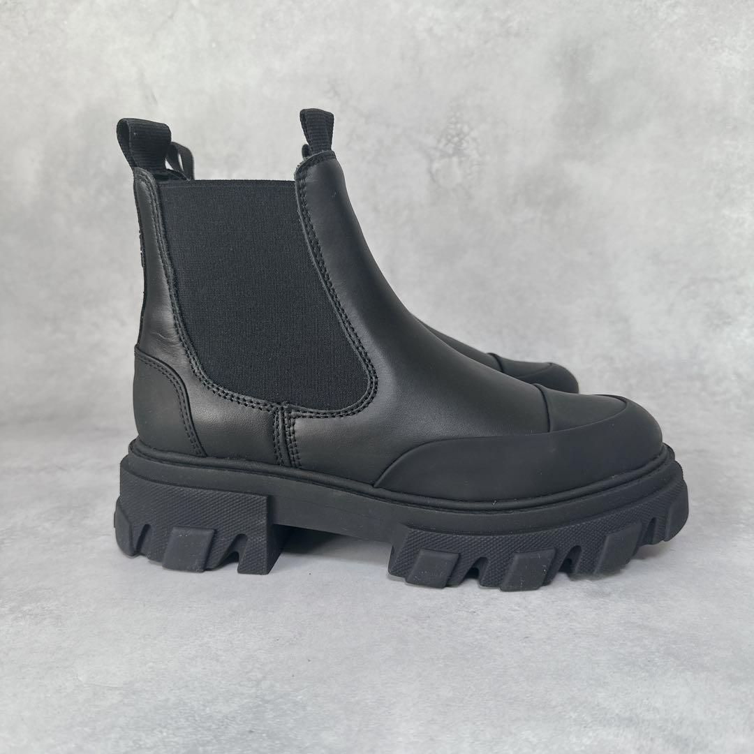 チェルシーブーツ