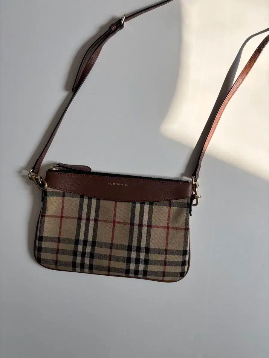 Burberry バーバリー