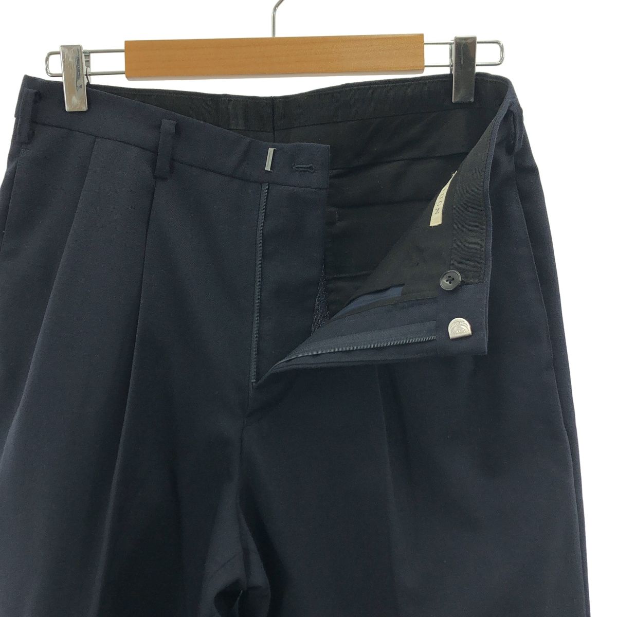 美品】 HEUGN / ユーゲン | ウール 2タック テーパード トラウザーズ