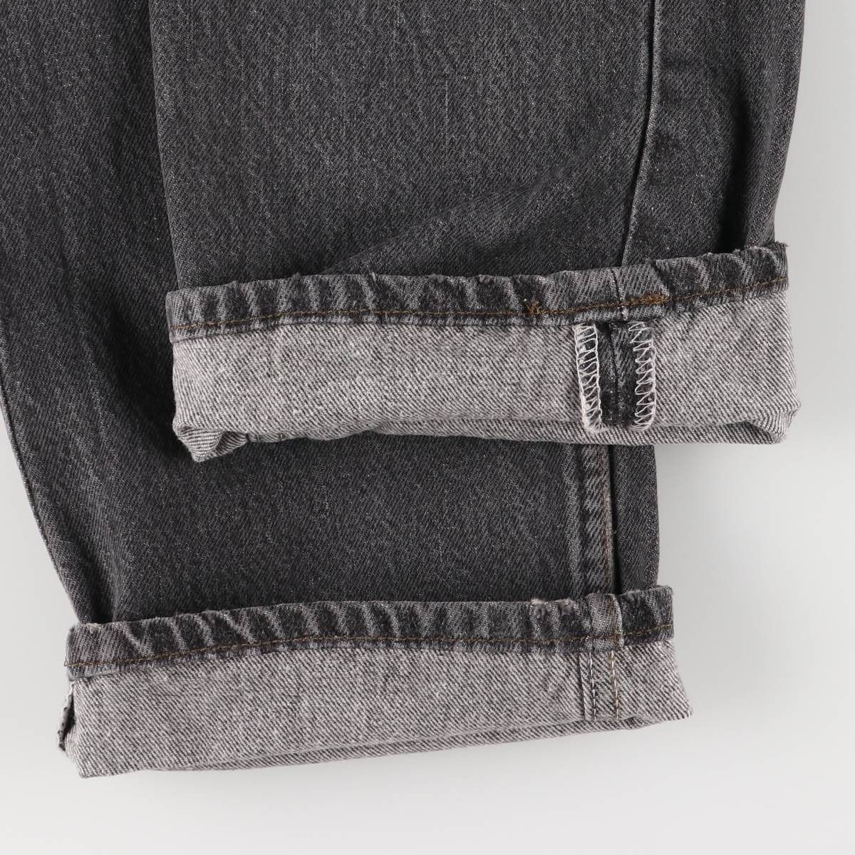 ストレートデニムパンツ