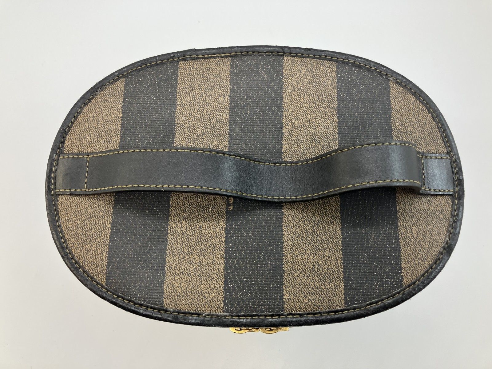 フェンディ FENDI ペカン柄 ポーチ 送料無料 - メルカリ