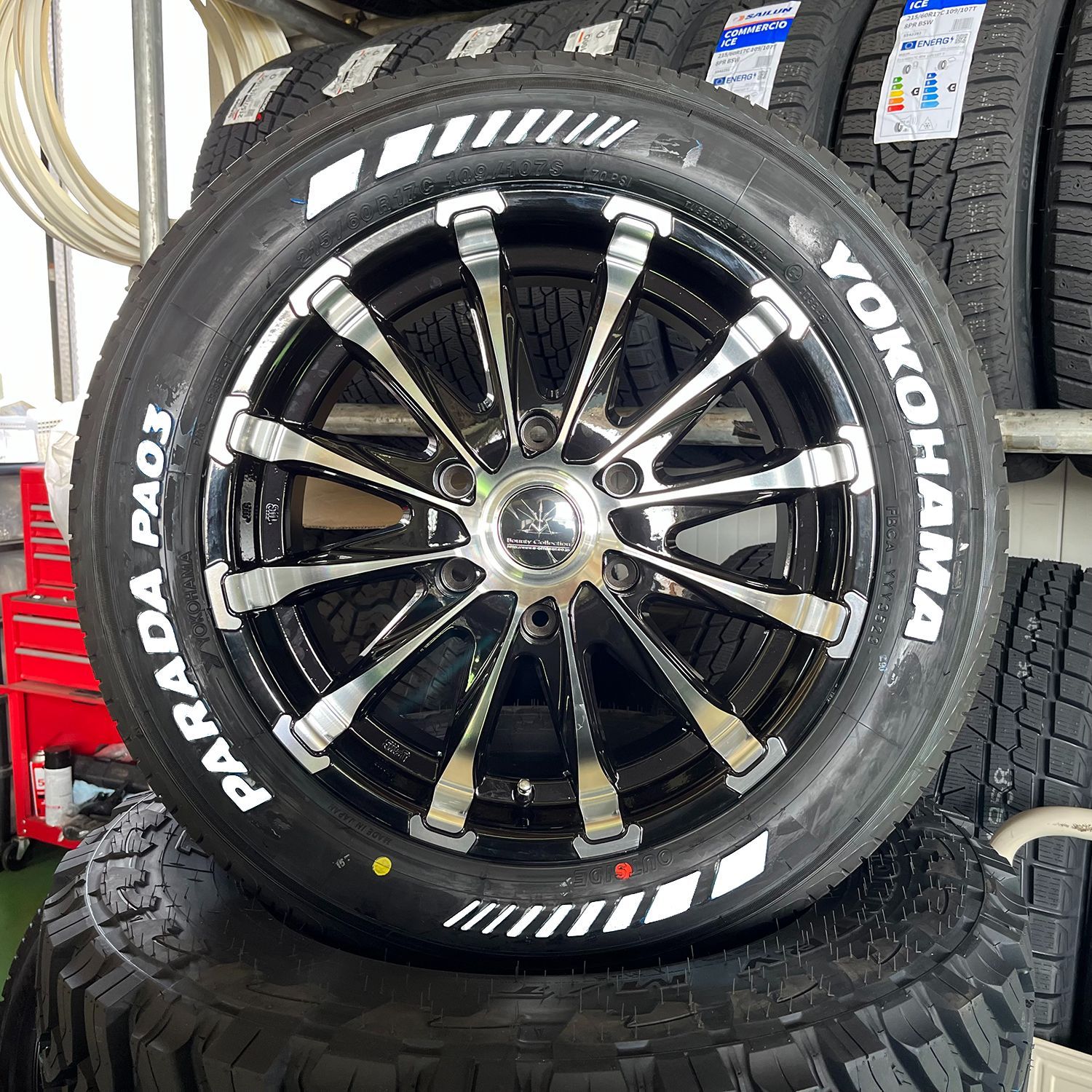 新品 ハイエース17インチ車検対応タイヤ YOKOHAMA ヨコハマ PARADA 