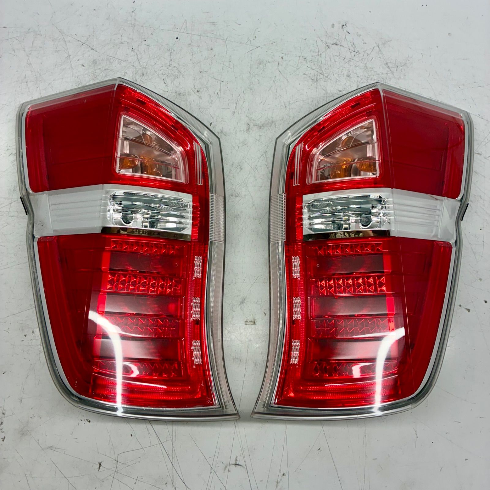 コーティング済 ホンダ RK1 RK2 RK5 RK6 ステップワゴン 後期 テールライト ランプ レンズ 左右セット LR LED J1 STANLEY W0587 P70857
