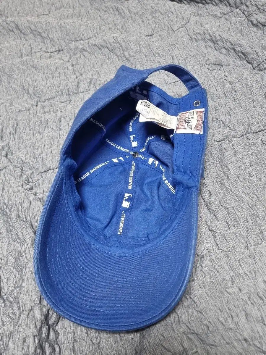 MLB ルーキー アンストラクチャー ボールキャップ LA blue